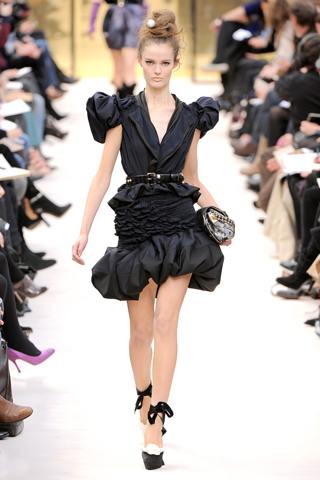 Vestido corto negro manga farol con volumen drapeado Louis Vuitton